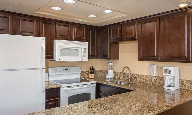 Hotel Getaways At Havasu Dunes Resort