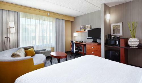 Hotel Courtyard Phoenix North / Happy Valley