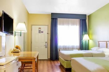 Motel 6 Tempe- Asu