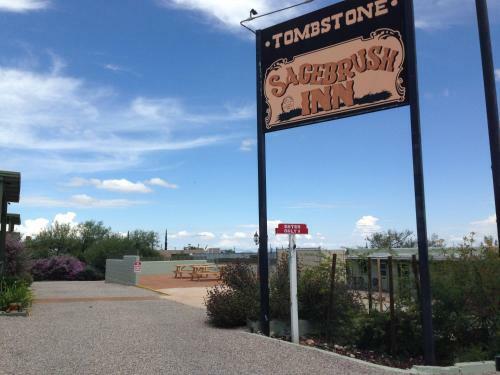 Motel Sagebrush Inn