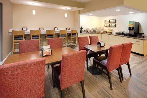 Hotel Towneplace Suites By Marriott Bentonville Rogers