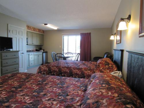 Posada Country Inn Lake Resort