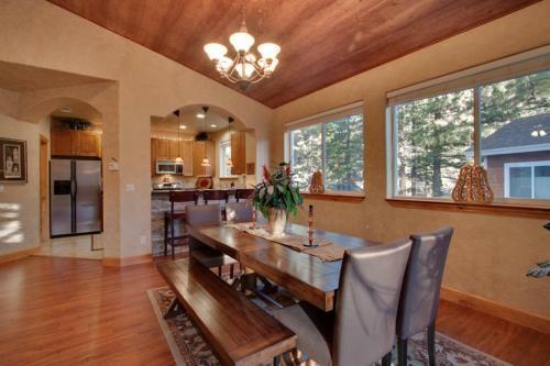 Creekwood Lodge
