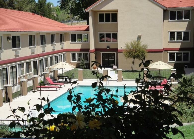 Hotel Best Western Plus Colony Inn