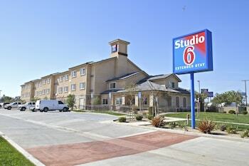 Aparthotel Studio 6 Bakersfield