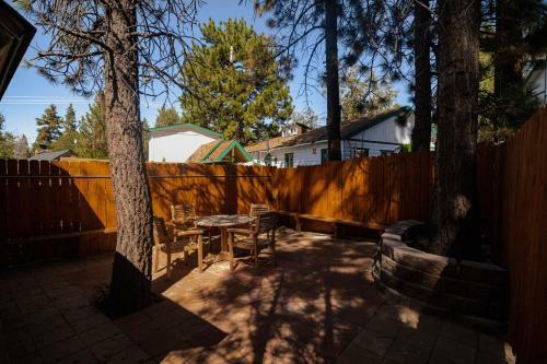 Embers Lodge & Cabins