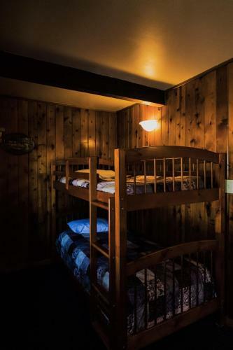 Embers Lodge & Cabins