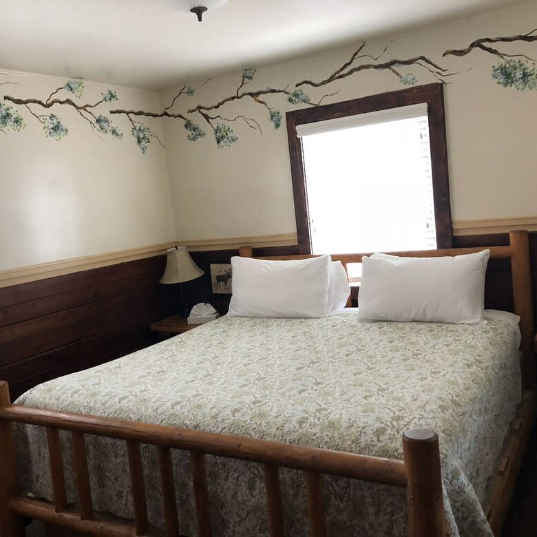 Hotel Bear Creek Resort