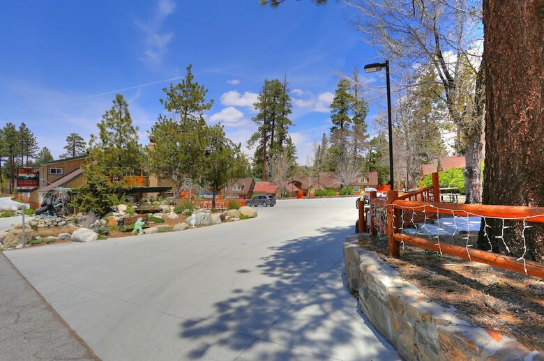Hotel Bear Creek Resort