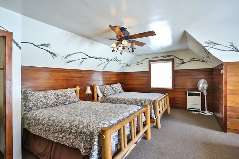 Hotel Bear Creek Resort
