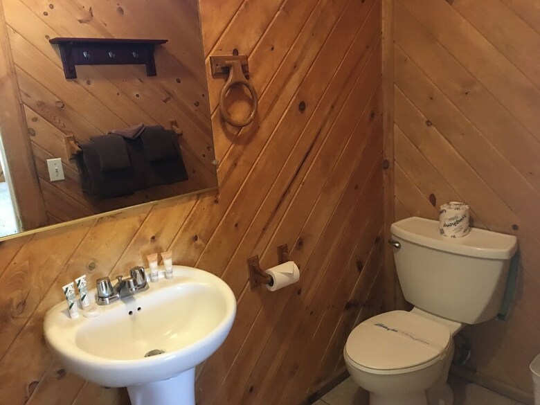 Hotel Bear Creek Resort