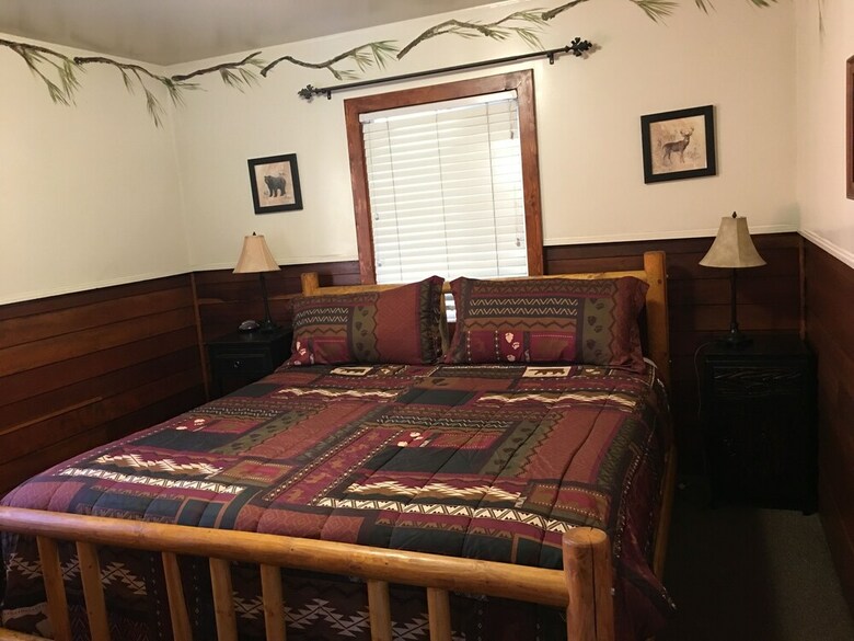 Hotel Bear Creek Resort