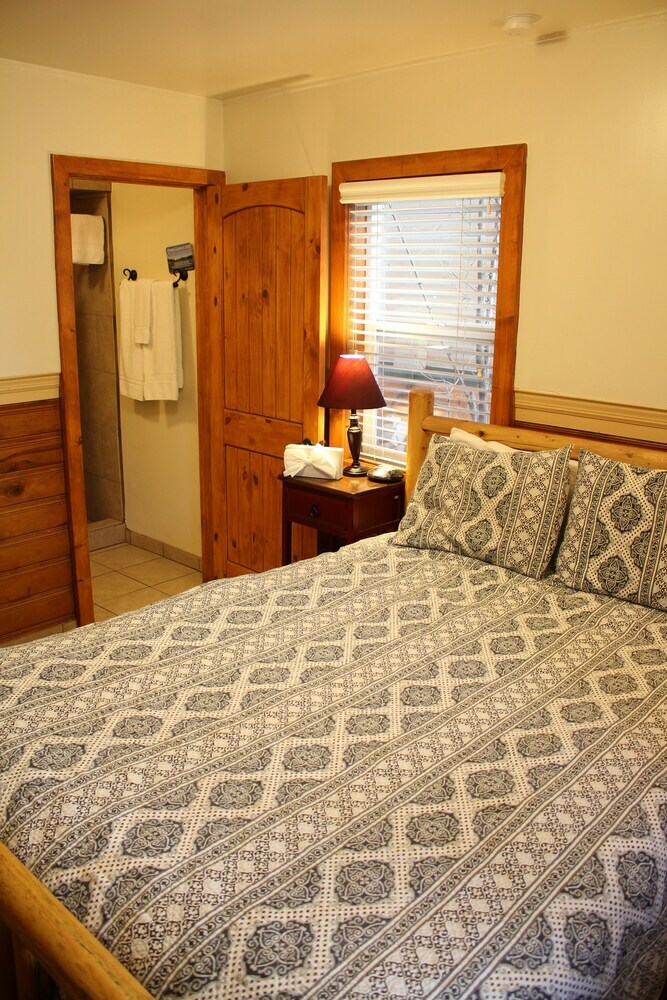 Hotel Bear Creek Resort
