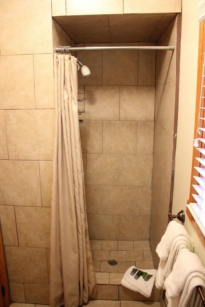 Hotel Bear Creek Resort