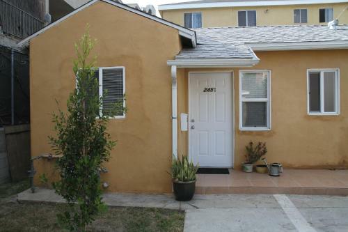 Beautiful New Home In Burbank 1bd