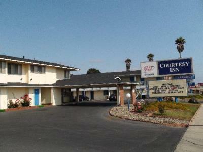 Hotel Courtesy Inn
