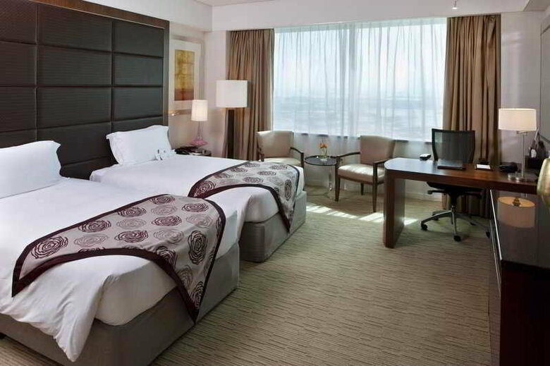 Hotel Crowne Plaza Festival City