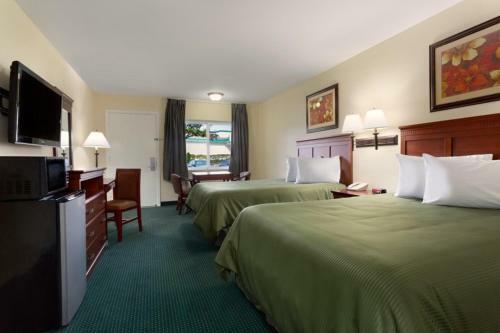 Hotel Travelodge Orange County Airport