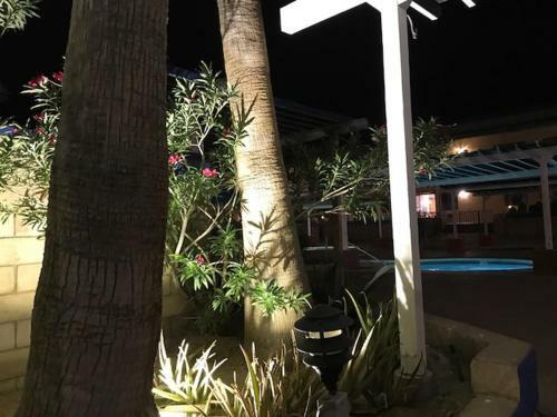 Hotel Desert Palm Spa Resort