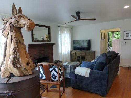 Redwood Hollow Cottages