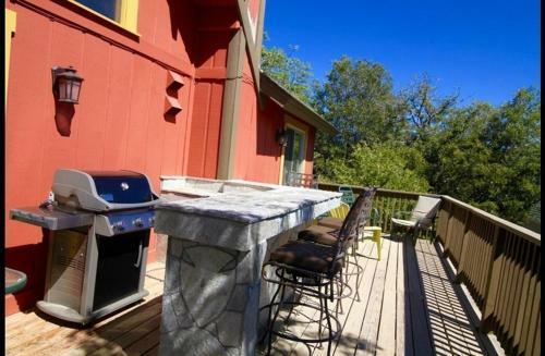 Lakeview Lodge