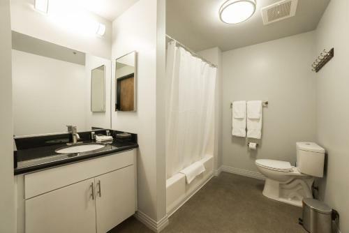California Spring Apartment