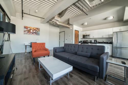 California Spring Apartment