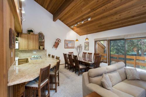 Lodge Mammoth Golf Properties By 101 Great Escapes