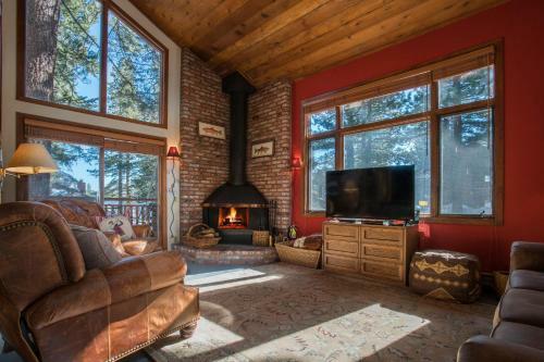 Lodge Mammoth Golf Properties By 101 Great Escapes