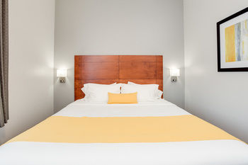 Hotel Ramada Marina