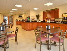 Hotel Ramada Marina