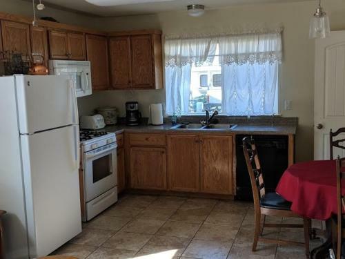 Yosemite Nights Bed & Breakfast