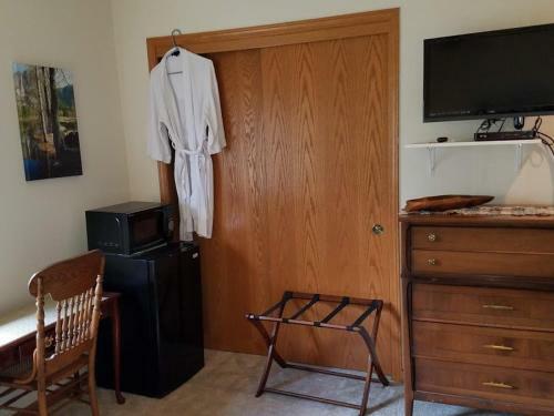 Yosemite Nights Bed & Breakfast