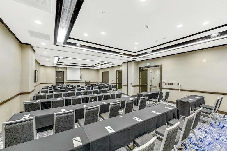 Hotel Embassy Suites By Hilton Anaheim-orange