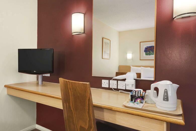 Hotel Days Inn Warwick South