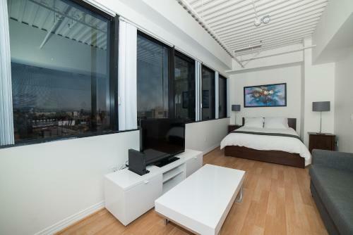 California Adventure Apartment