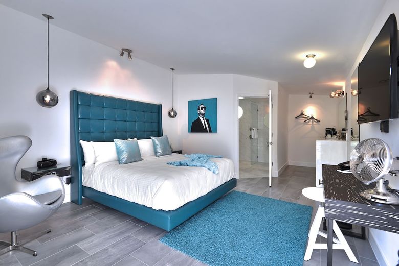 The Palm Springs Hotel
