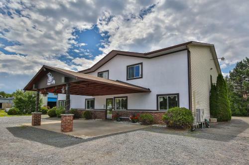 Posada Auberge Motel Drakkar