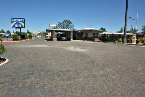 Motel Gateway Inn