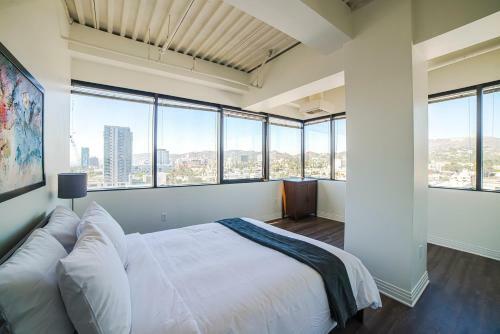 California Wanderlust Apartment