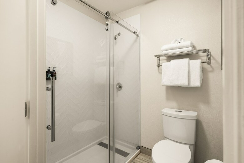 Hotel Oxford Suites Redding