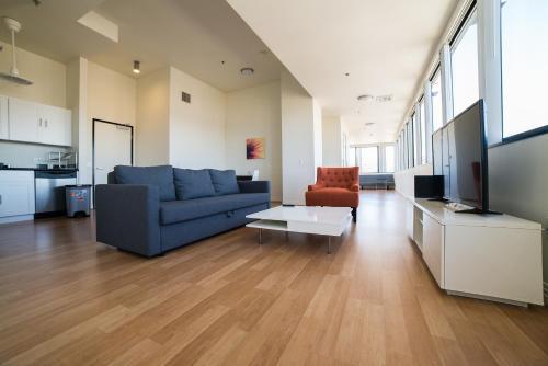 Hollywood Dicaprio Apartment