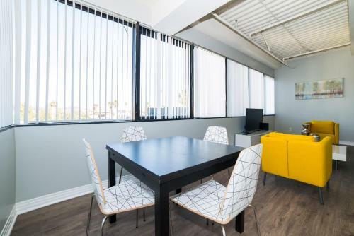 Hollywood Dicaprio Apartment