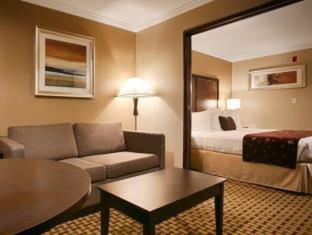 Best Western Plus Orchid Hotel & Suites