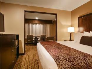 Best Western Plus Orchid Hotel & Suites