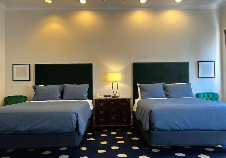 Sterling Hotel