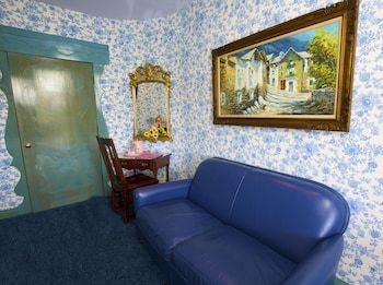 Hotel Madonna Inn