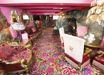 Hotel Madonna Inn