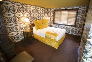 Hotel Madonna Inn