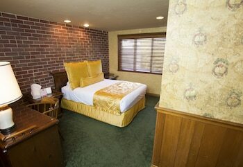 Hotel Madonna Inn